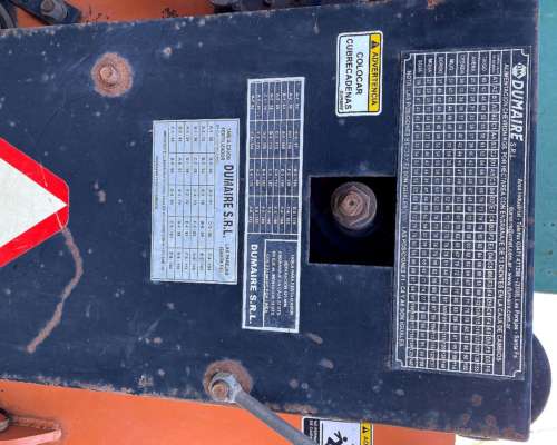 Sembradora Dumaire 700, 28 Cuerpos