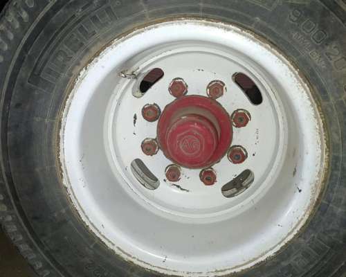 Vendo 8 Llantas para Duales Centro 8 Agujeros, Armadas Todas