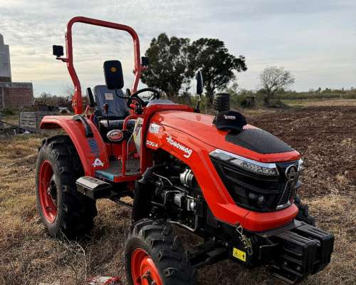 Tractor Hanomag 50 HP 4X4