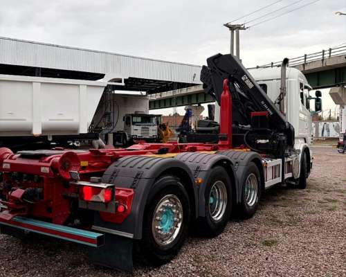 Scania R480 8X4 (chasis)