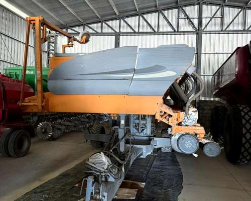 Sembradora Agrometal TX Pivot, año 2010, 16 a 52, 20 a 40