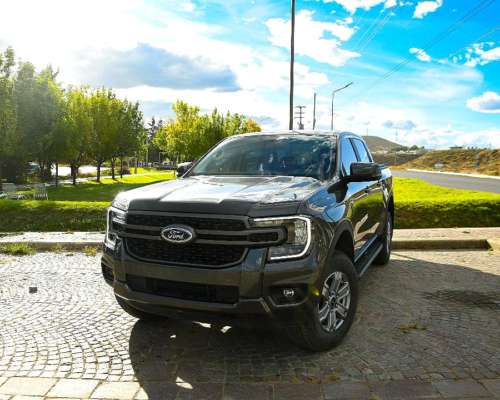Ford Ranger XLS MT 2.0 170cv 4X2 10.000km 2025