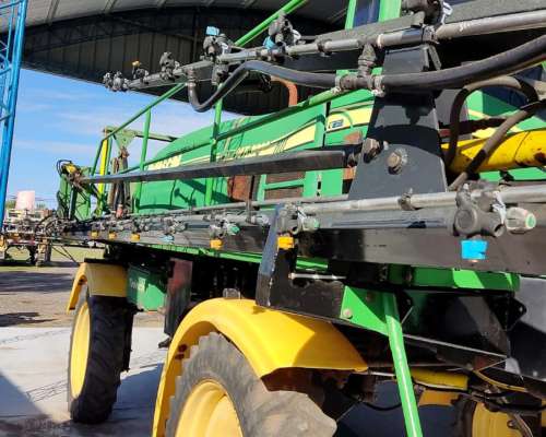 Pulverizadora Tedeschi MT3000 BT 2009 3000lt 25mt