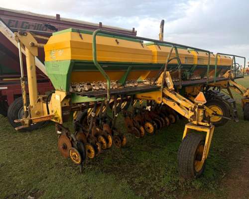 Fertilizadora Marca SR 21 a 35 con Marcadores