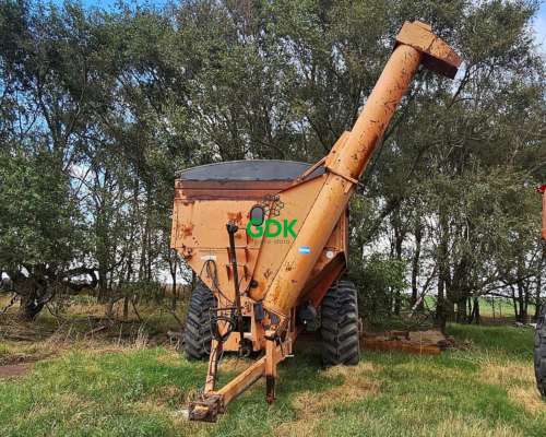 Tolva 14 TN JN-1300 C/balanza Guajardo. BMB