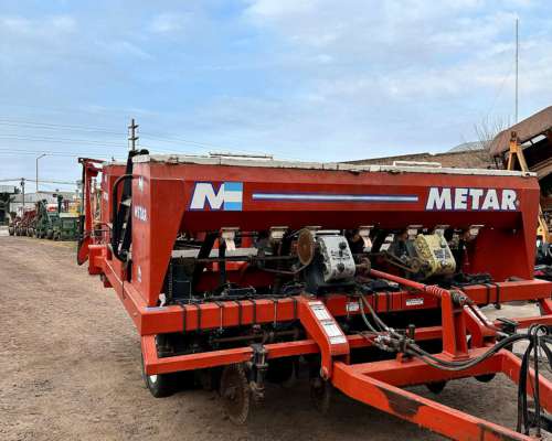 Sembradora Metar 11 a 26 o 11 a 52