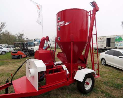 Moledora Mezcladora Distribuidor Marca Pirro Modelo JP 92-82