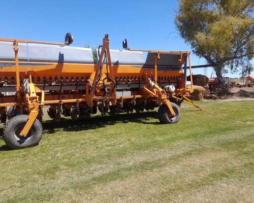 Sembradora Agrometal TX Mega Gruesa Neumática de 16 a 52 cm