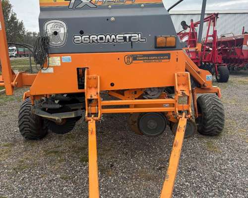 Sembradora Agrometal TX Mega 1652 Neumatica