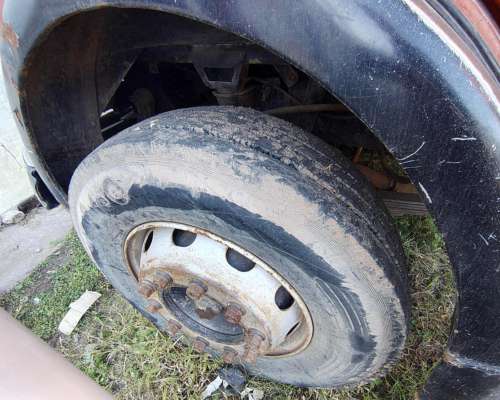 Camion Volcador Mercedez Benz 1114 LT con Caja 1975