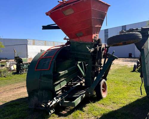 Quebradora de Granos Richiger R9