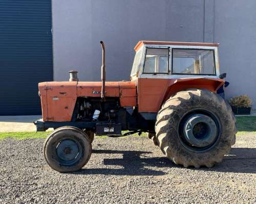 Tractor Fiat 700 e
