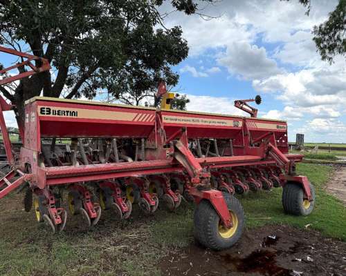 Sembradora Bertini 28000 .