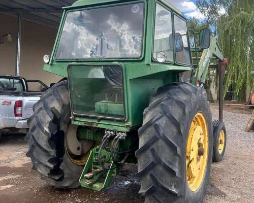 Agricola Tractor John Deere 3530