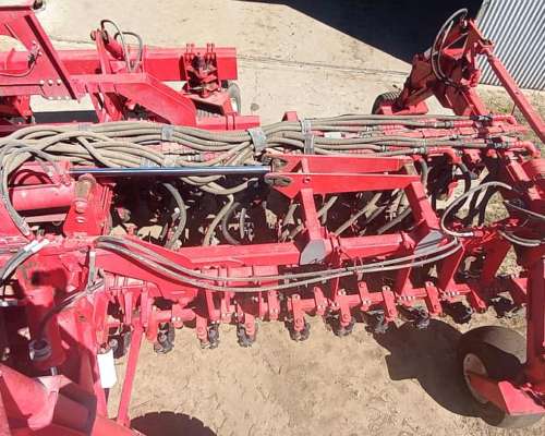 Sembradora Crucianelli AIR Drill de 47 a 17 cm