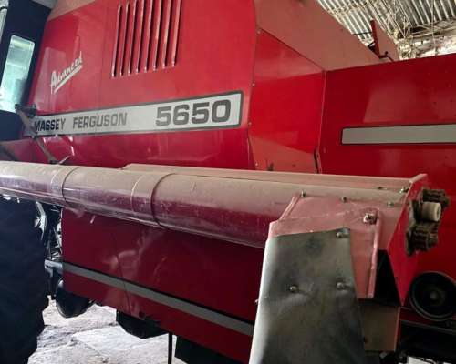 Massey Ferguson 5650. Horas 5900.
