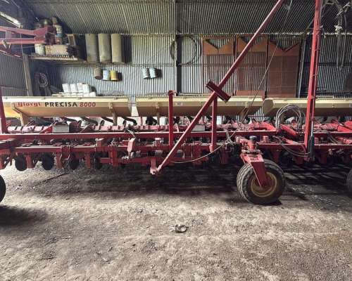 Sembradora Giorgi Precisa 8000 de 24 Lineas a 52