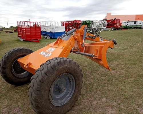 Niveladora de Arrastre de 3,60 Mts, Totalmente Hidráulica