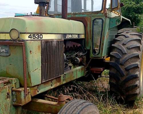 John Deere 4530, Control Remoto Doble