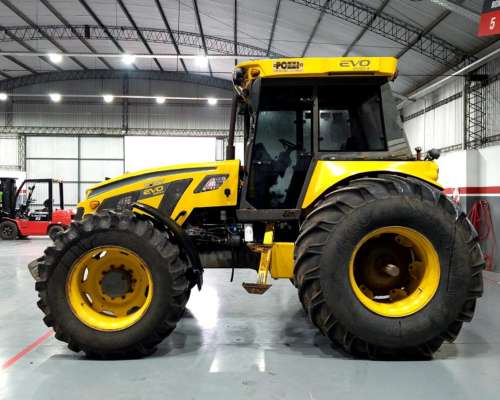 Tractor Pauny P-trac 180 135 HP 2016 Piloto