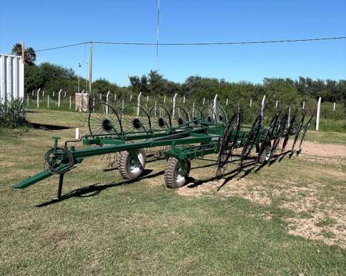 Rastrillo Agroindustria en V de 14 Estrellas Reparado