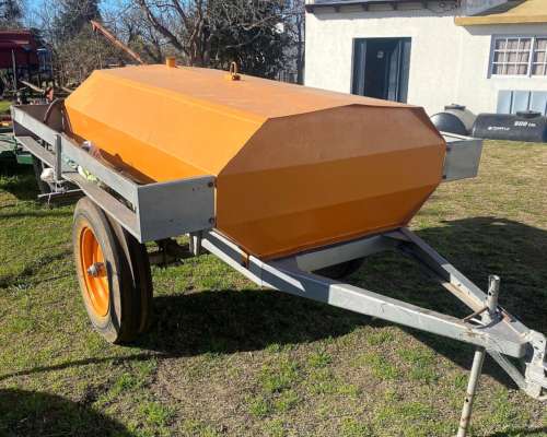 Tanque para 1800 Lts con Bomba 12v