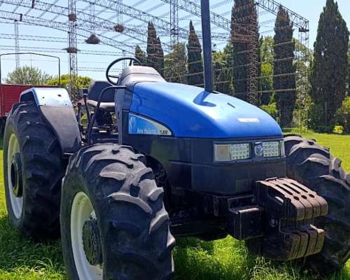 Tractor New Holland Tl85e Doble Tracción – con 3 Puntos