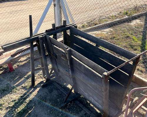 Manga para Cerdos con Cepo y Pasarela .Ñ