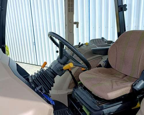 Tractor John Deere 6110 D - 2016