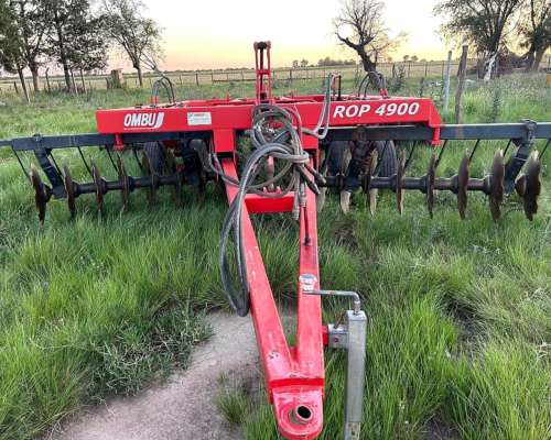 Rastra Ombu ROP4900 de 40 Discos y Rolo Tranoortable MAR MEL