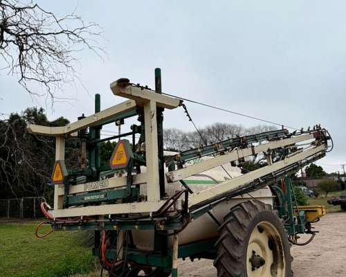 Pulverizador Pampero Tetra Full 3000 de 3000 Lts de 21 Mts