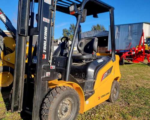 Autoelevador Toolking de 2,5tn Diesel Disponible