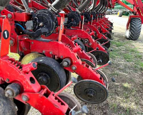 Sembradora Crucianelli Gringa 16 Surcos