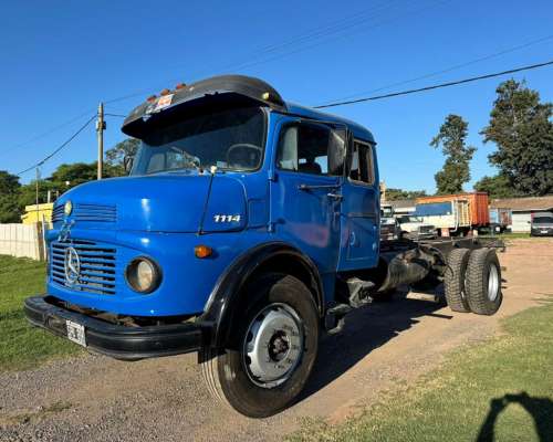 Mercedes Benz 1114 con Motor 1518