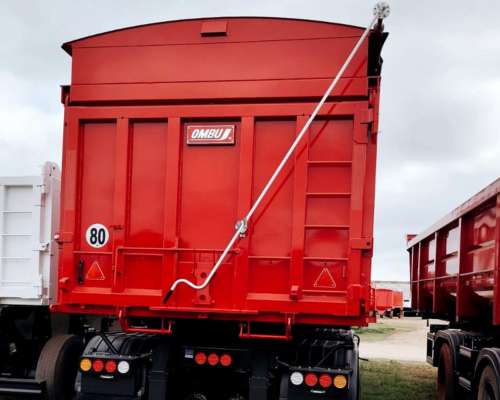 Batea Volcadora Trasera 3 Ejes 46 M3. - Ombu.