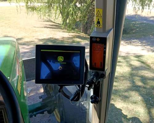 John Deere 7 200 J con Duales con Piloto