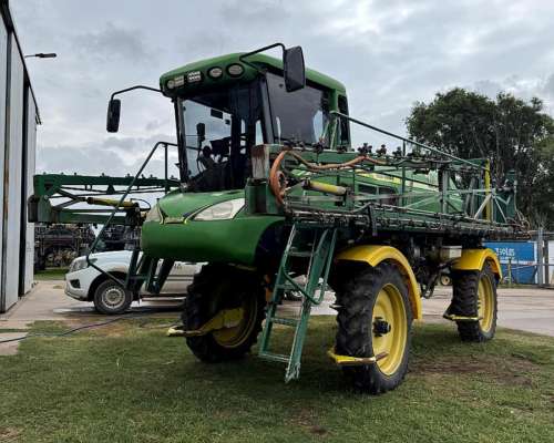 Pulverizadora Tedeschi MT 3000 año 2011 - 8800hs