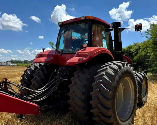 Tractor Case Magnum 235