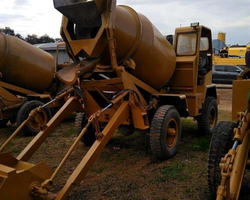 Mini Mixer Camion Hormigonero 2 M3 4X4 Estilo Fiori