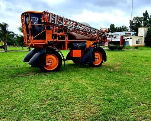 Jacto 2500 - 24 Mts ( NO TOM Canje )