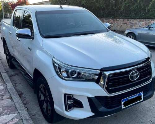 Toyota Hilux 2.8 TDI CD 4X4 SRX AT6 204cv 2020 U$ 36.999