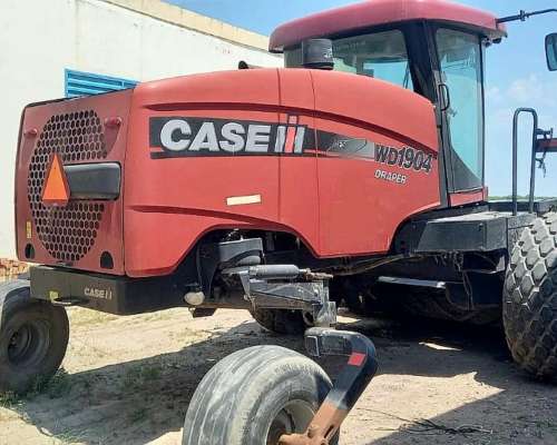 Segadora Case WD1904 C/merger