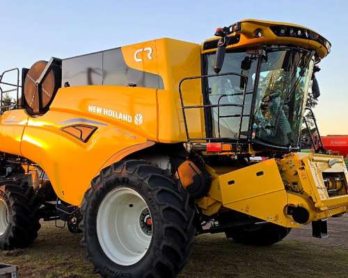 Nueva Cosechadora New Holland CR 7+