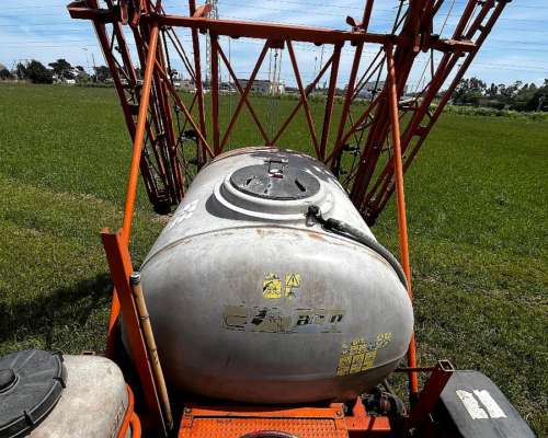 Pulverizadora Jacto AD18 2000 Litros
