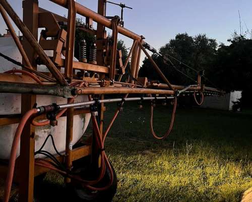 Pulverizador Praba Andariego 2000. año 1999.