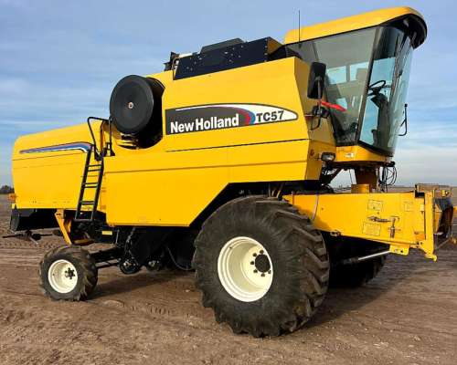 Cosechadora New Holland TC57
