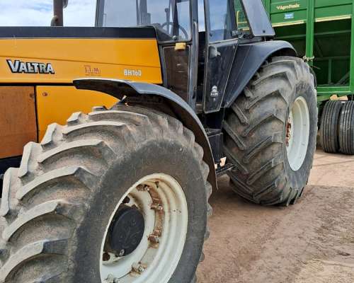 Tractor Valtra BH 160 con Cabina y Climatic
