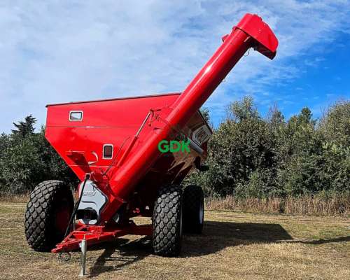 Tolva Autodescargable CRV 26 con Goma y Balanza. Ombu