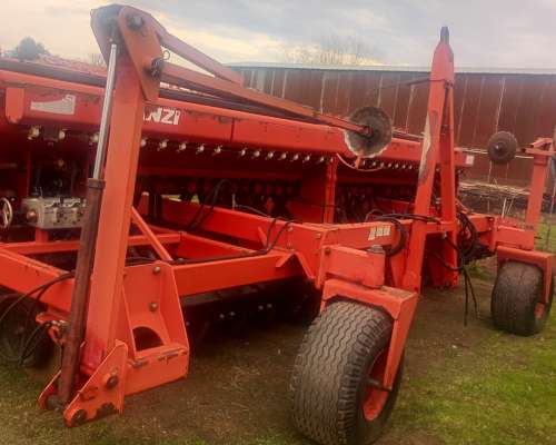 Sembradora Tanzi 6700 Buena