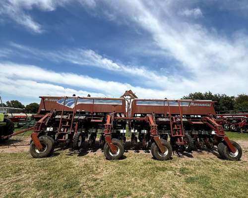 Sembradora Monumental - 18 a 52 - Mecánica - con Monitor